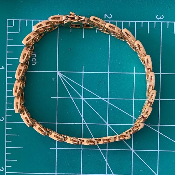 Beautiful Diamond like bracelet earrings set 8” L Gold Silver - Picture 16 of 17